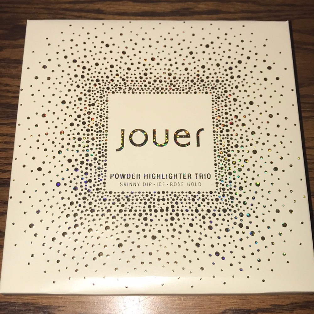 Jouer Powder Highlighter Trio